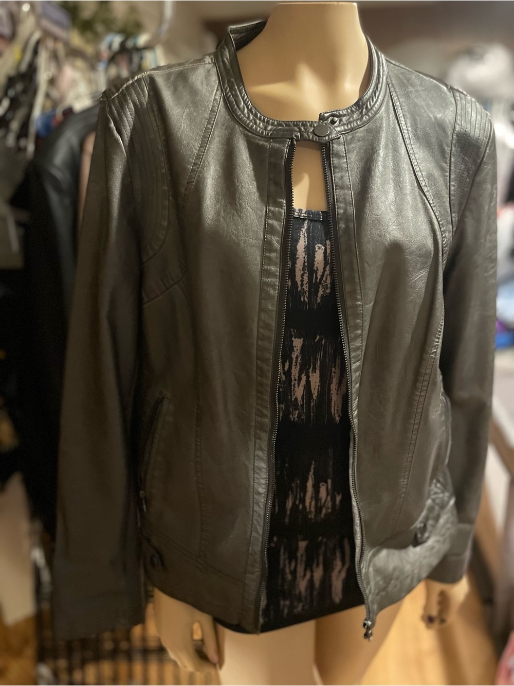 Women's Grey Leather Zip-Front Jacket size Xl and grey matching boots size 81/2
